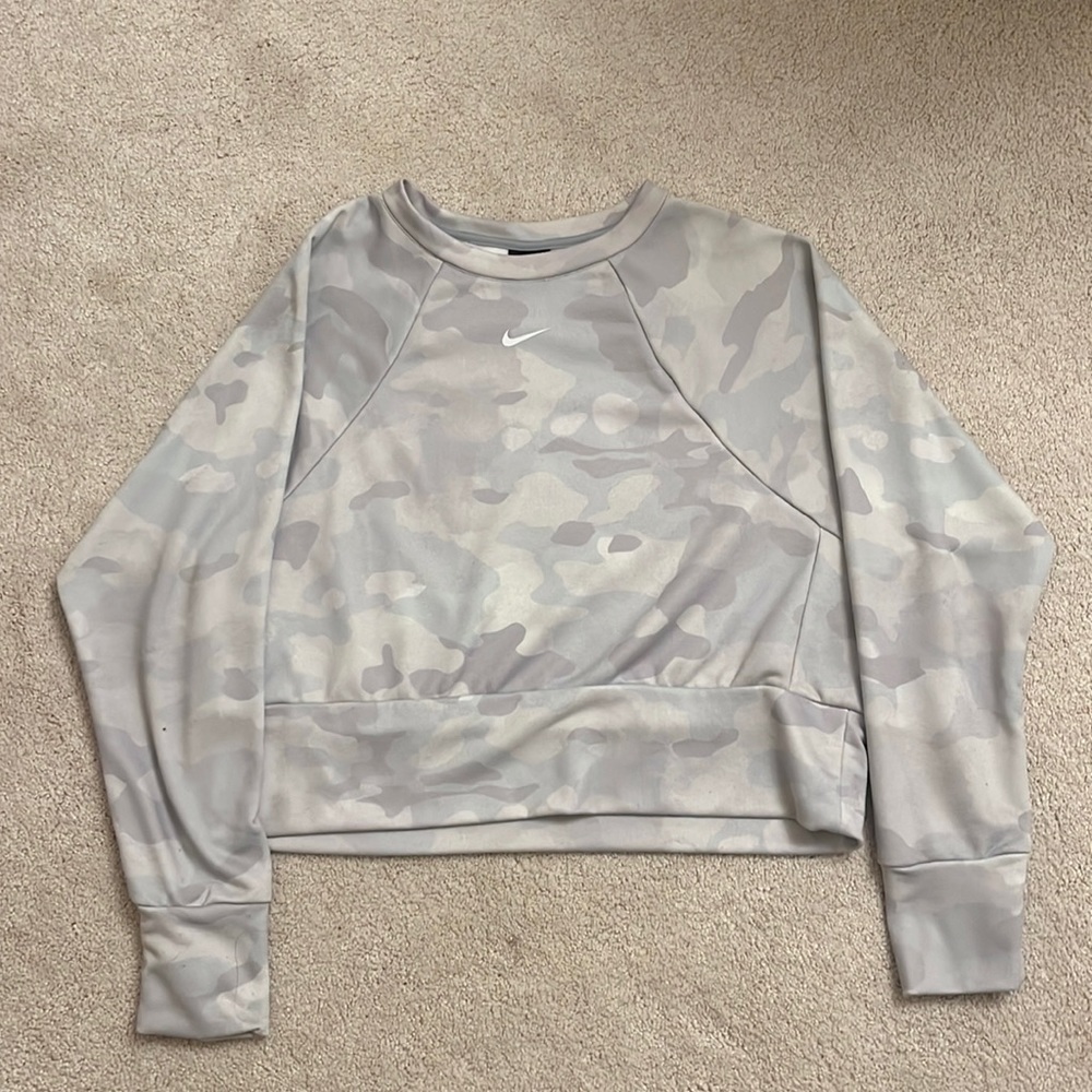Nike cropped long sleeve size S